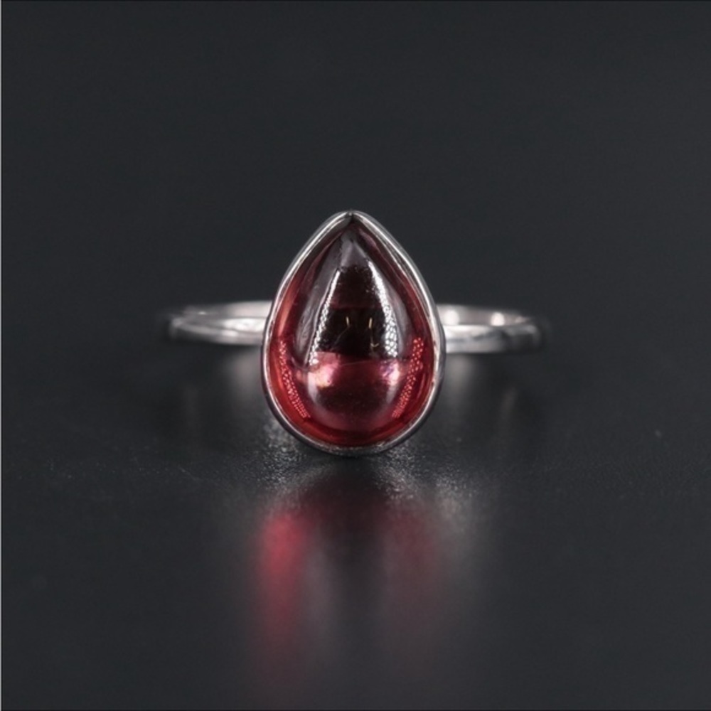 - 14k Solid White Gold Red Garnet Ring - image 2